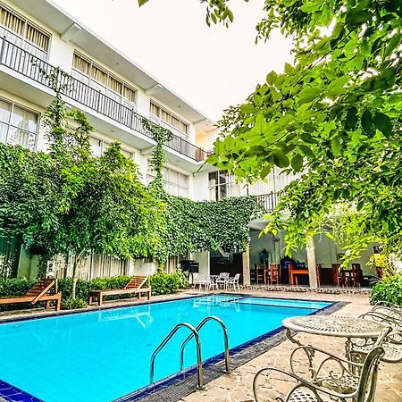 Salubrious Resort Anuradhapura Bagian luar foto